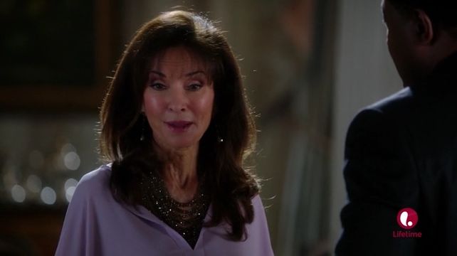 Devious Maids S3E5 The Talk of the Town