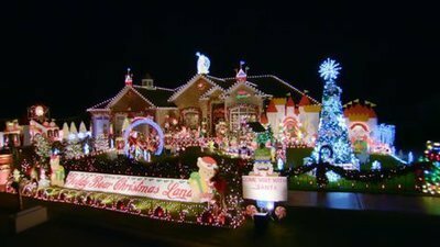 The Great Christmas Light Fight S8E1 Episode 1